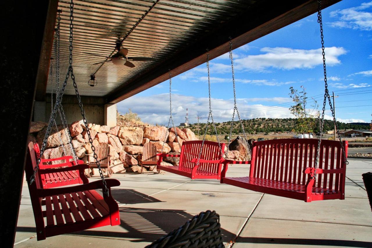 Iron Springs Luxury Lodge & Spa Cedar City Exterior photo